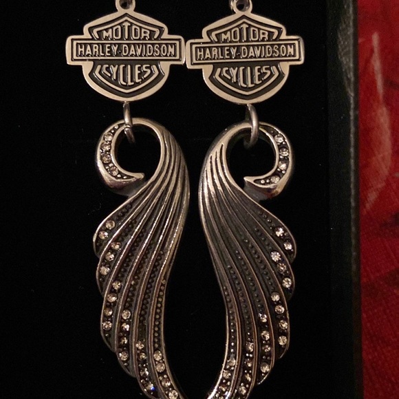 - - Harley Earrings - Picture 2 of 3